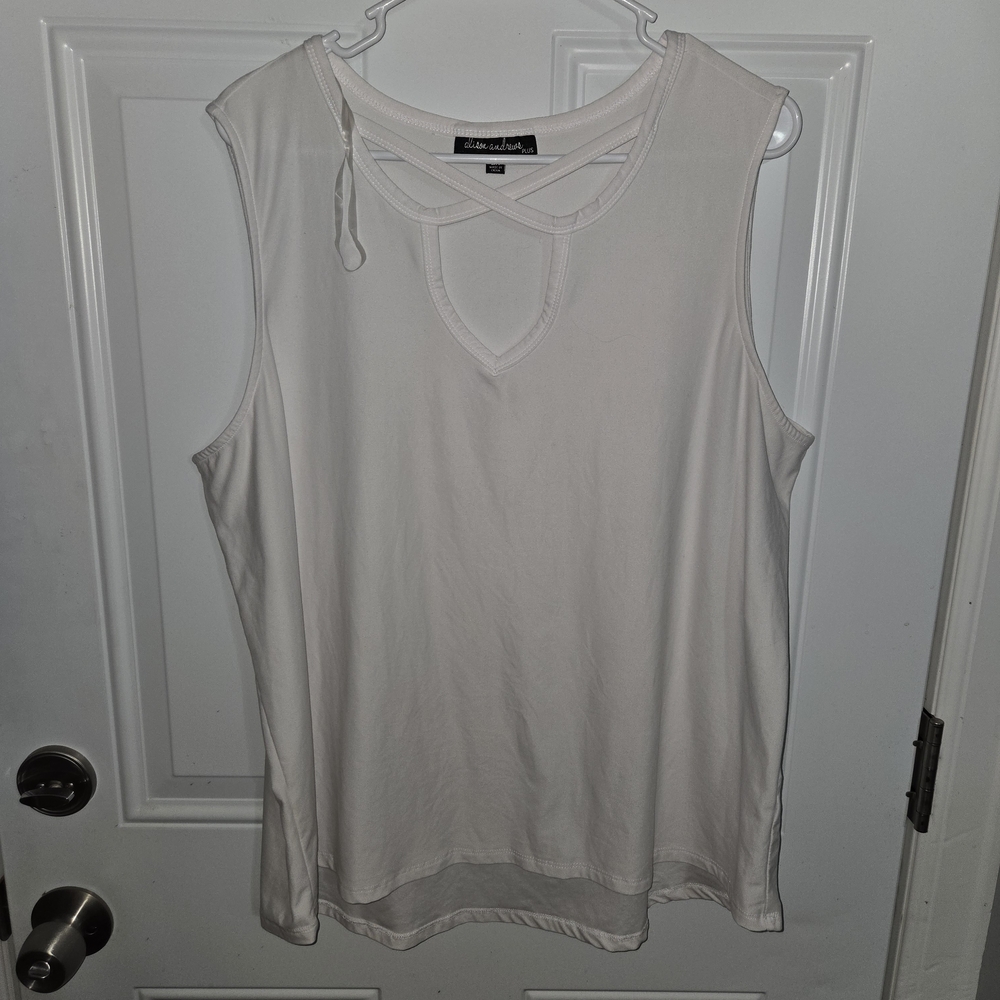 Allison Andrews 2XL White Sleeveless Top